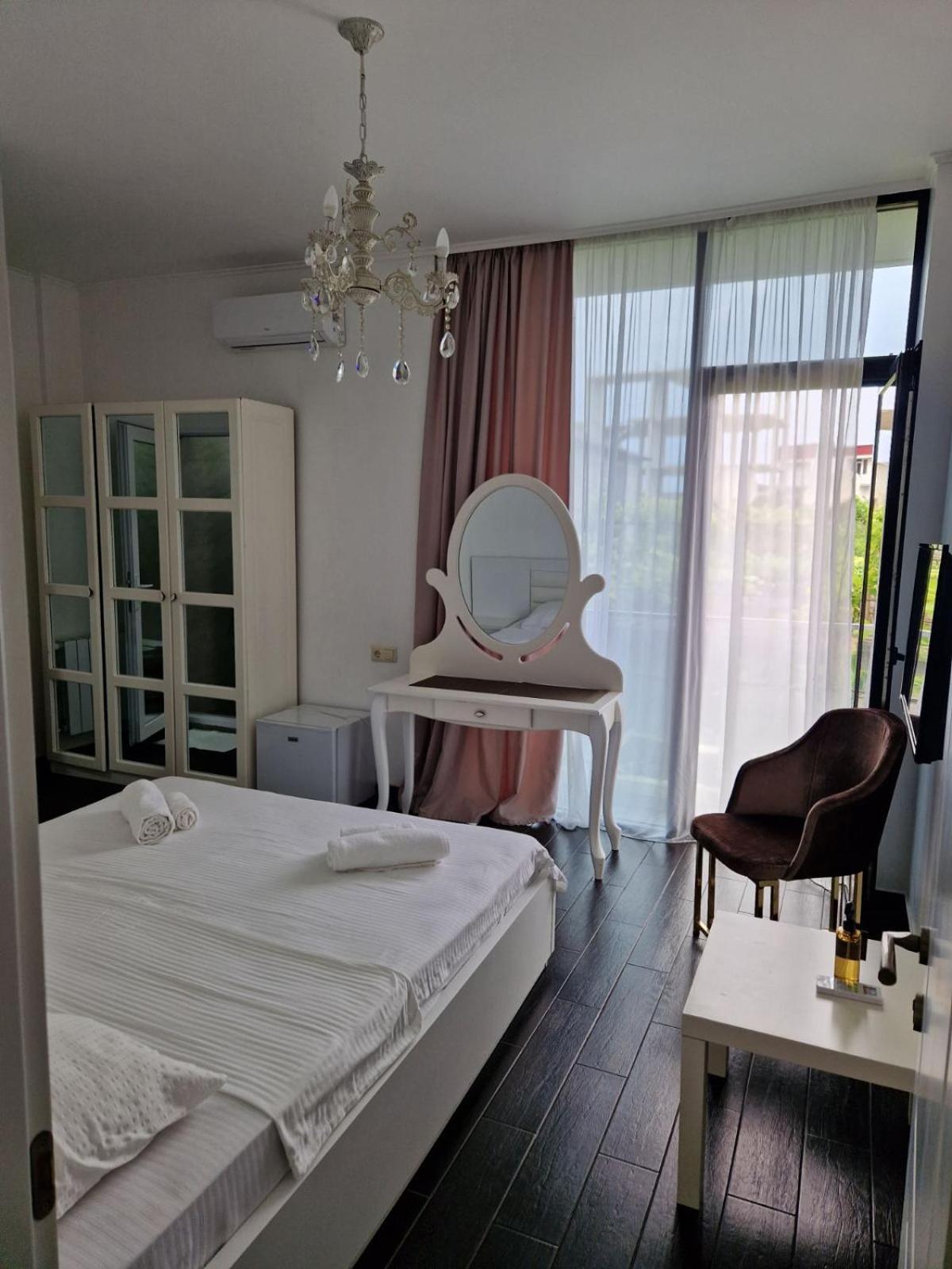 Hotel New House Kobuleti Exterior foto